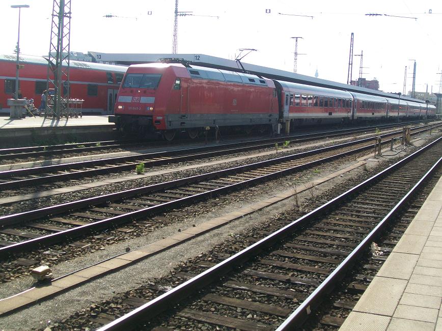101 045 in N�rnberg HBF am 26.09.2009