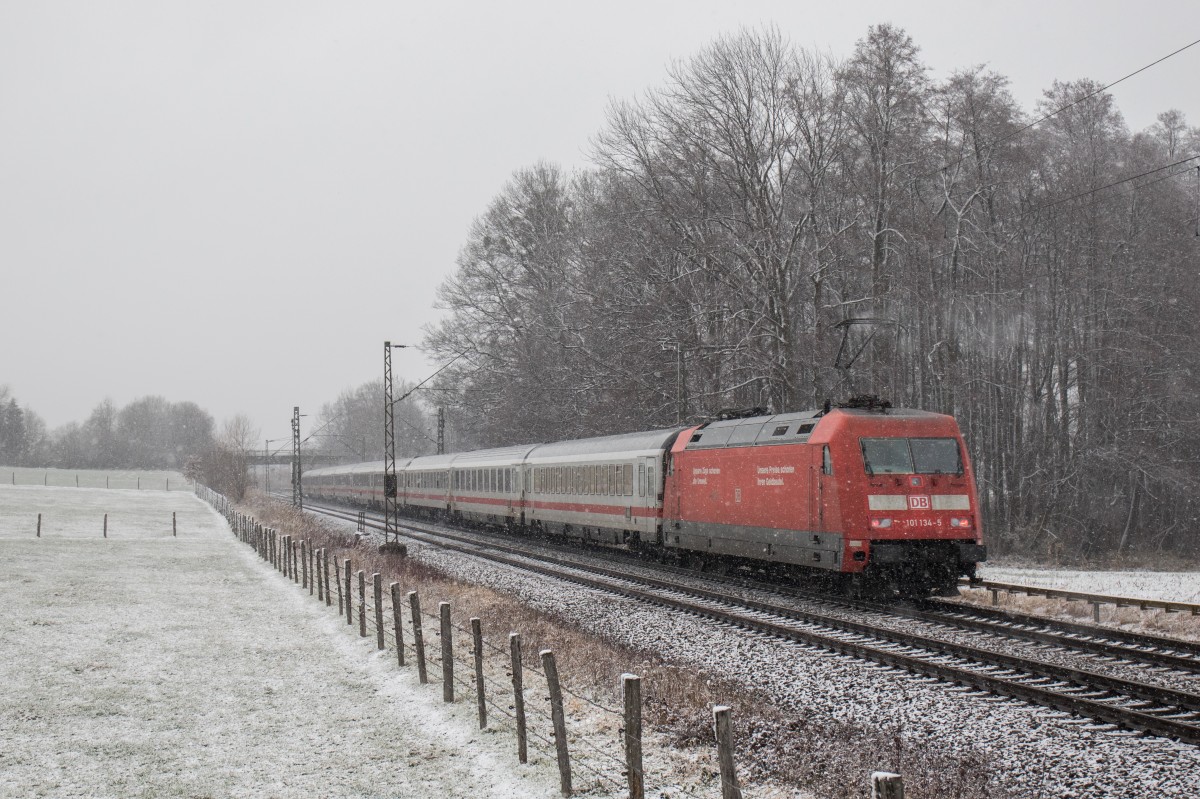 101 134-5 schiebend am 28. November 2015 bei Vogl.