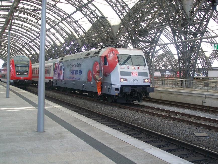 101 144 in Dresden HBF am 02.07.2009