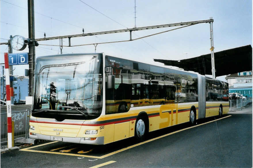 (102'007) - STI Thun - Nr. 120/BE 700'120 - MAN am 19. Dezember 2007 beim Bahnhof Thun (prov. Haltestelle)