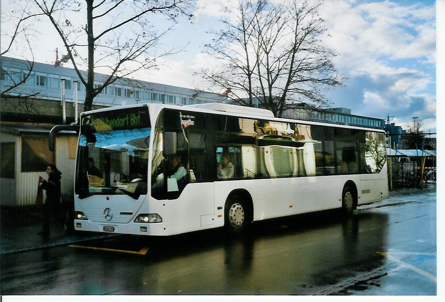 (103'432) - Welti-Furrer, Zrich - Nr. 91/ZH 661'191 - Mercedes am 7. Januar 2008 beim Bahnhof Wallisellen