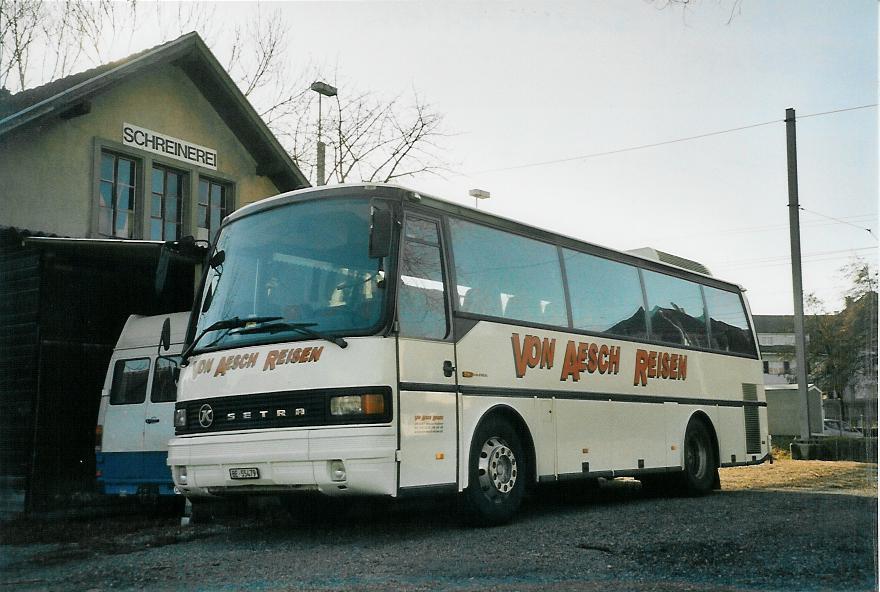 (104'222) - von Aesch, Grossaffoltern - BE 55'479 - Setra am 16. Februar 2008 beim Bahnhof Nidau