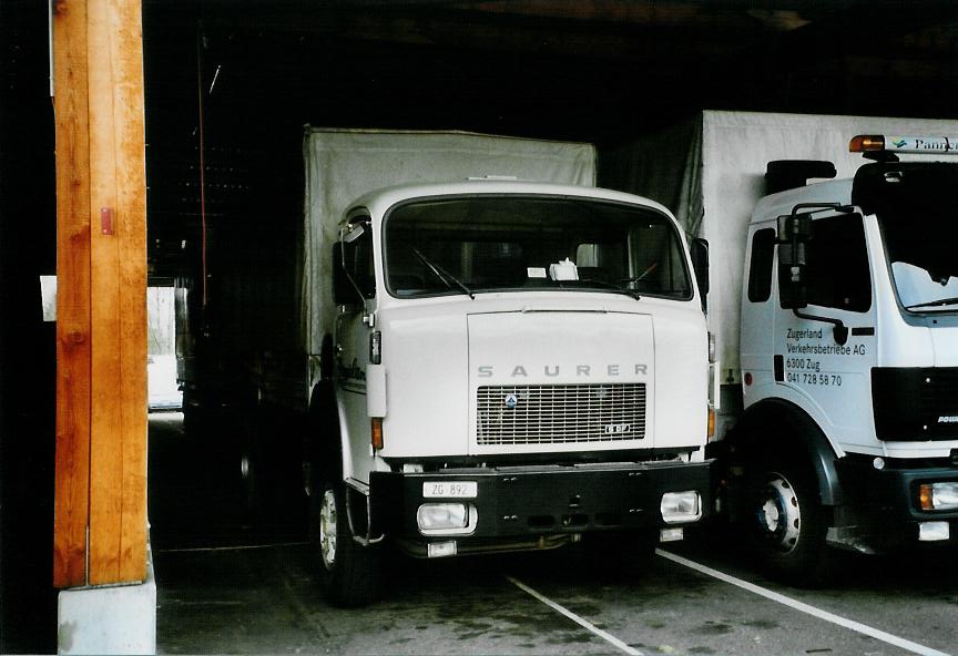 (106'122) - Aus dem Archiv: ZVB Zug - Nr. 460/ZG 892 - Saurer (ex Nr. 160) am 31. Mrz 2008 in Zug, Garage