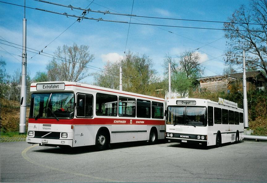 (106'803) - SB Schaffhausen - Nr. 9/SH 12'509 - Volvo/Hess (ex RVSH Schaffhausen Nr. 9; ex ASS Schleitheim Nr. 9; ex Nr. 19) + VBSH Schaffhausen - Nr. 30/SH 38'030 - Scania/FHS (ex Nr. 16) am 26. April 2008 in Schaffhausen, Busdepot VBSH