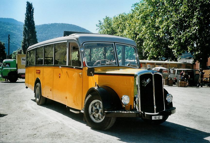 (108'106) - Riviera Carburant Lavage, St-Lgier - VD 42 - Saurer/Saurer (ex Oldtimer Club Saurer, Arbon; ex AVG Grindelwald; ex P 23'106) am 21. Juni 2008 in Aigle, Saurertreffen