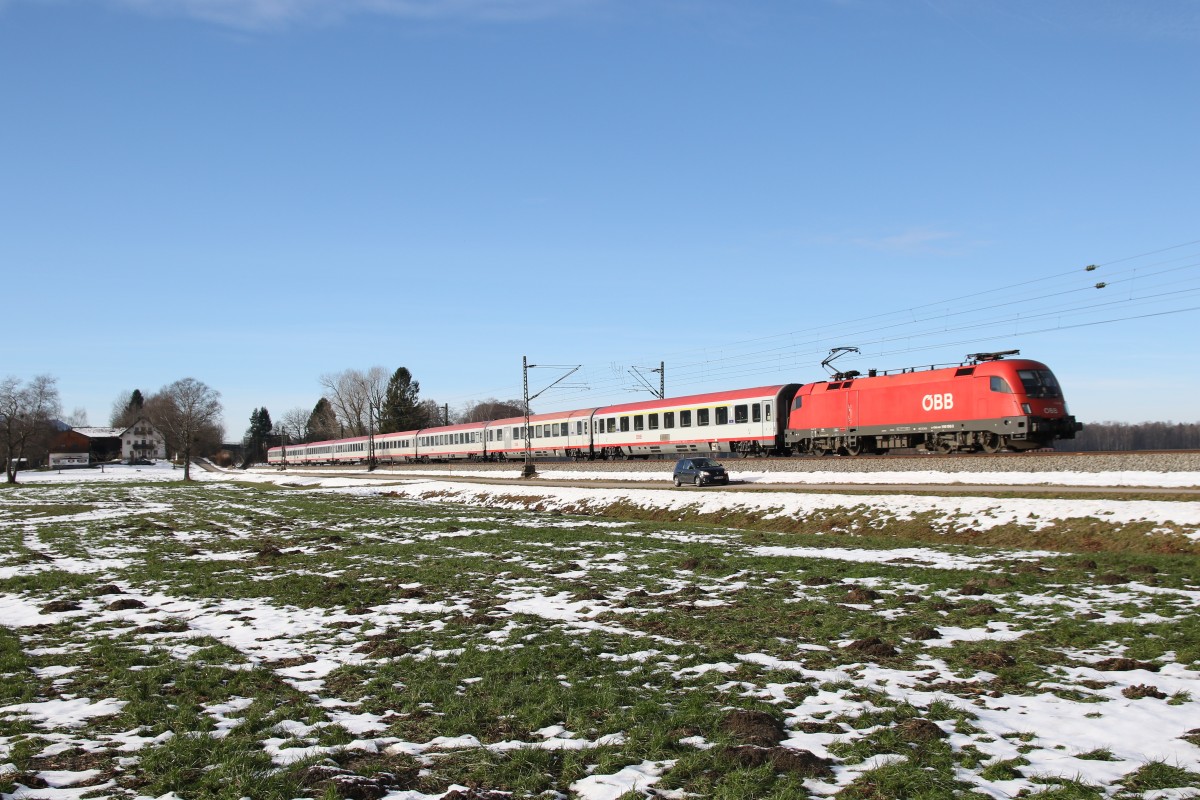 1116 198-3 war am 6. Januar 2015 bei bersee in Richtung Salzburg unterwegs.
