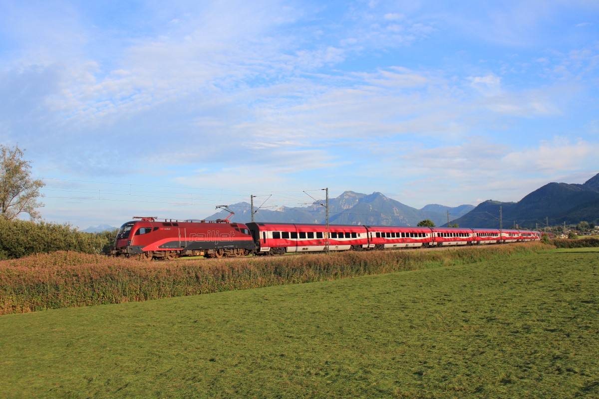 1116 200-7 mit dem  Ski-WM -Railjet am 28. August 2012 bei Weisham.