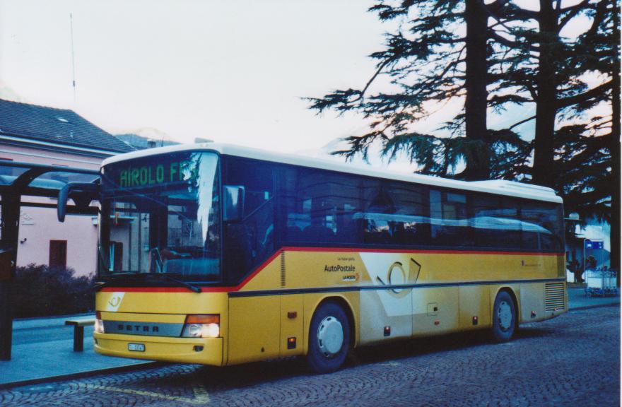 (112'404) - Barenco, Faido - TI 13'747 - Setra am 8. Dezember 2008 beim Bahnhof Bellinzona