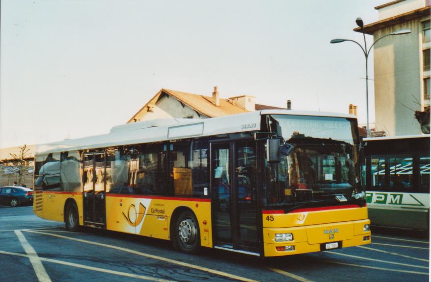 (113'223) - SAPJV, L'Isle - Nr. 45/VD 1514 - MAN am 22. Dezember 2008 beim Bahnhof Morges