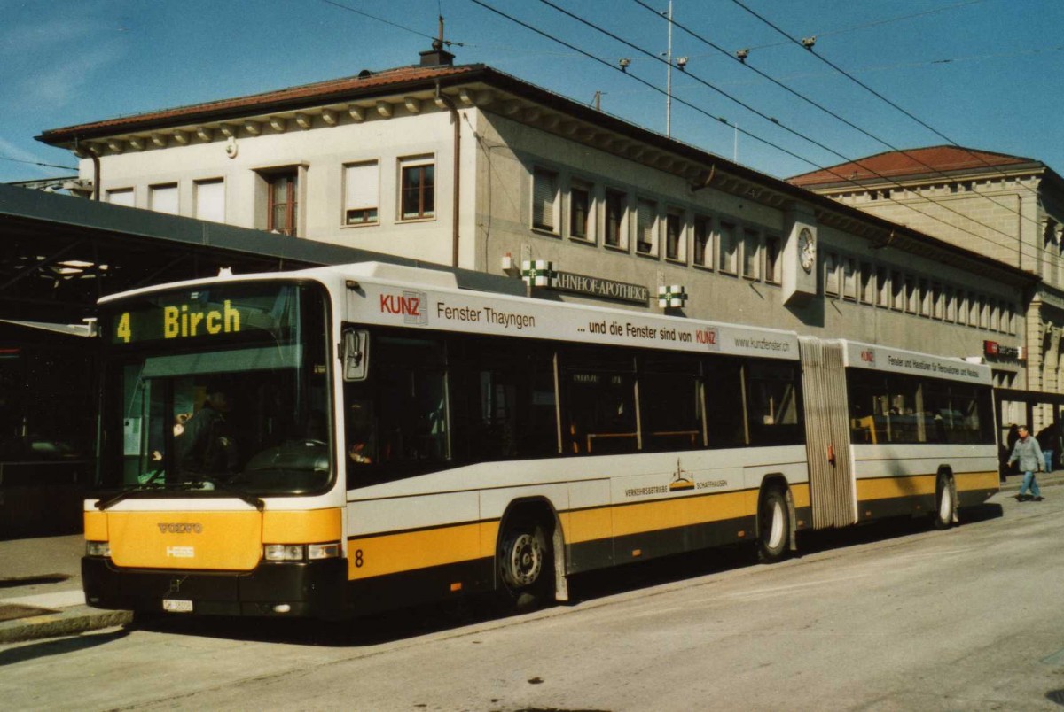 (114'528) - VBSH Schaffhausen - Nr. 8/SH 38'008 - Volvo/Hess am 18. Februar 2009 beim Bahnhof Schaffhausen