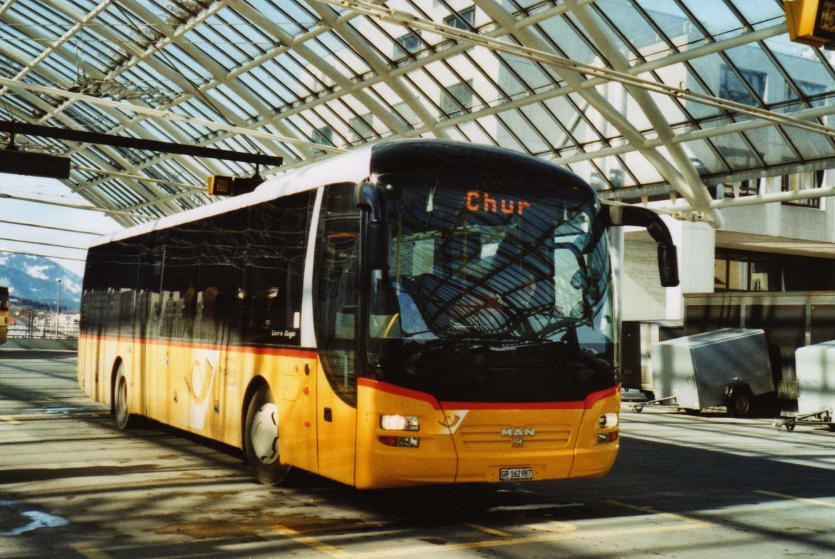 (115'104) - PostAuto Graubnden - GR 162'987 - MAN am 14. Mrz 2009 in Chur, Postautostation