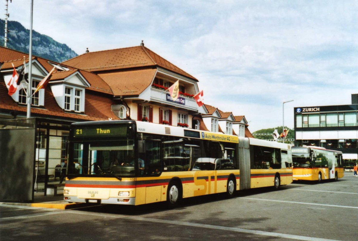 (117'715) - STI Thun - Nr. 102/BE 577'102 - MAN am 14. Juni 2009 beim Bahnhof Interlaken Ost