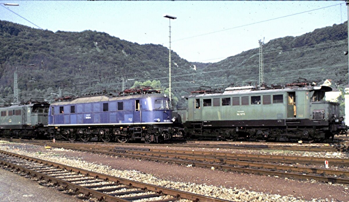 118 050-4; 144 081-7 und 144 157-5 zum Jubiläum 50 Jahre Elektrifizierung Geislinger Steige am 24.06.1983.