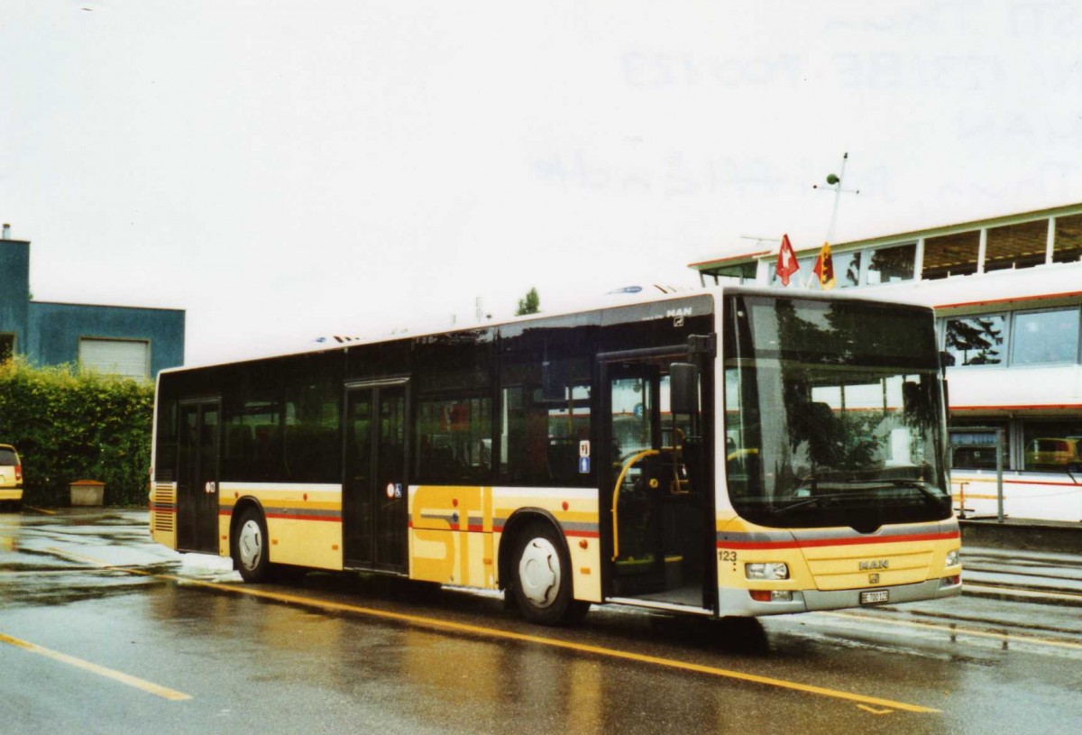 (119'407) - STI Thun - Nr. 123/BE 700'123 - MAN am 3. August 2009 bei der Schifflndte Thun