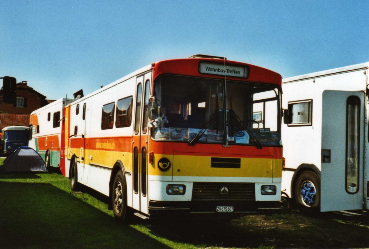 (119'826) - Tiemann, Oetwil - Nr. 12/ZH 675'807 - Saurer/R&J (ex Privat; ex Tschannen, Zofingen Nr. 12) am 15. August 2009 in Zug, Wohnbustreffen