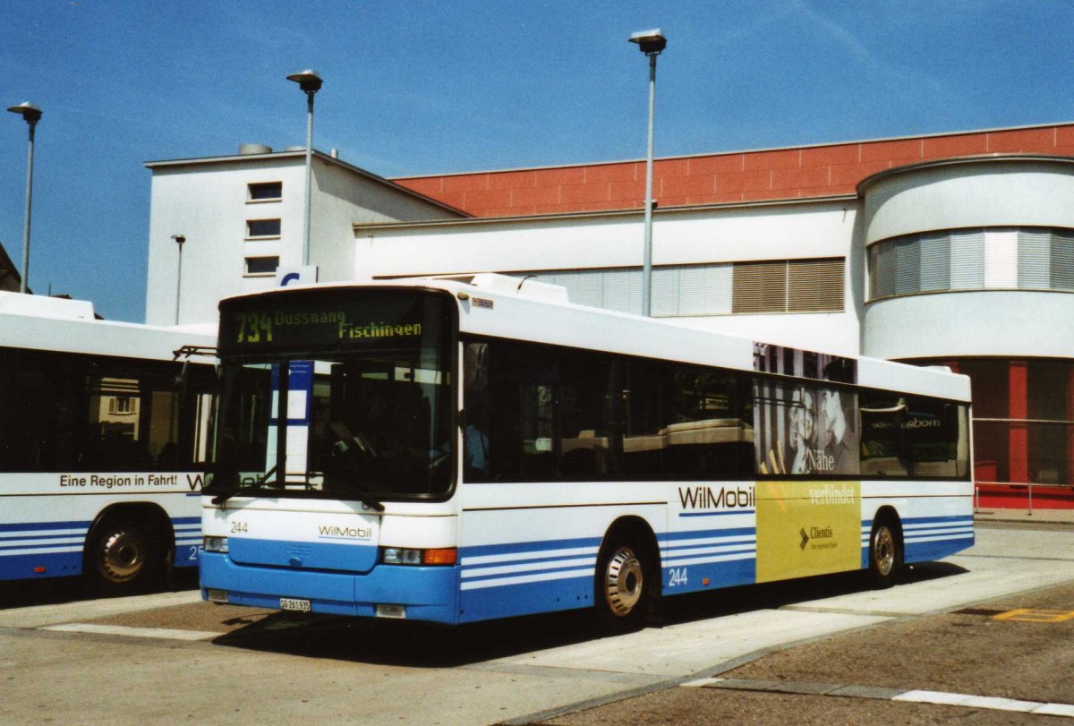 (120'115) - WilMobil, Wil - Nr. 244/SG 261'935 - Volvo/Hess (ex RTB Altsttten Nr. 34) am 19. August 2009 beim Bahnhof Wil