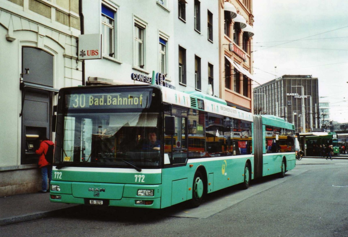 (122'127) - BVB Basel - Nr. 772/BS 3272 - MAN am 17. November 2009 beim Bahnhof Basel