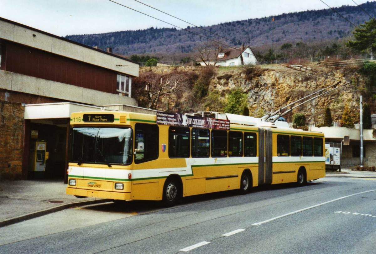 (125'235) - TN Neuchtel - Nr. 116 - NAW/Hess Gelenktrolleybus am 22. Mrz 2010 in Hauterive, Endstation