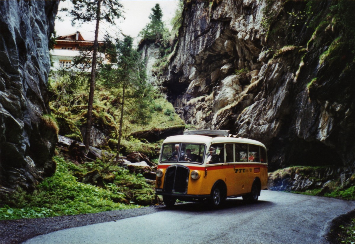 (126'727) - Schmid, Thrishaus - Nr. 3/BE 26'760 - Saurer/Gangloff (ex Geiger, Adelboden Nr. 3) am 29. Mai 2010 in der Griesschlucht bei der Griesalp