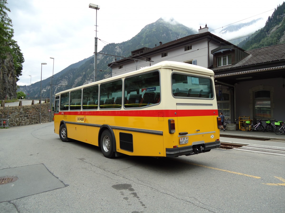 (127'609) - AVG Meiringen - Nr. 74/BE 607'481 - Saurer/R&J (ex P 24'357) am 4. Juli 2010 beim Bahnhof Gschenen