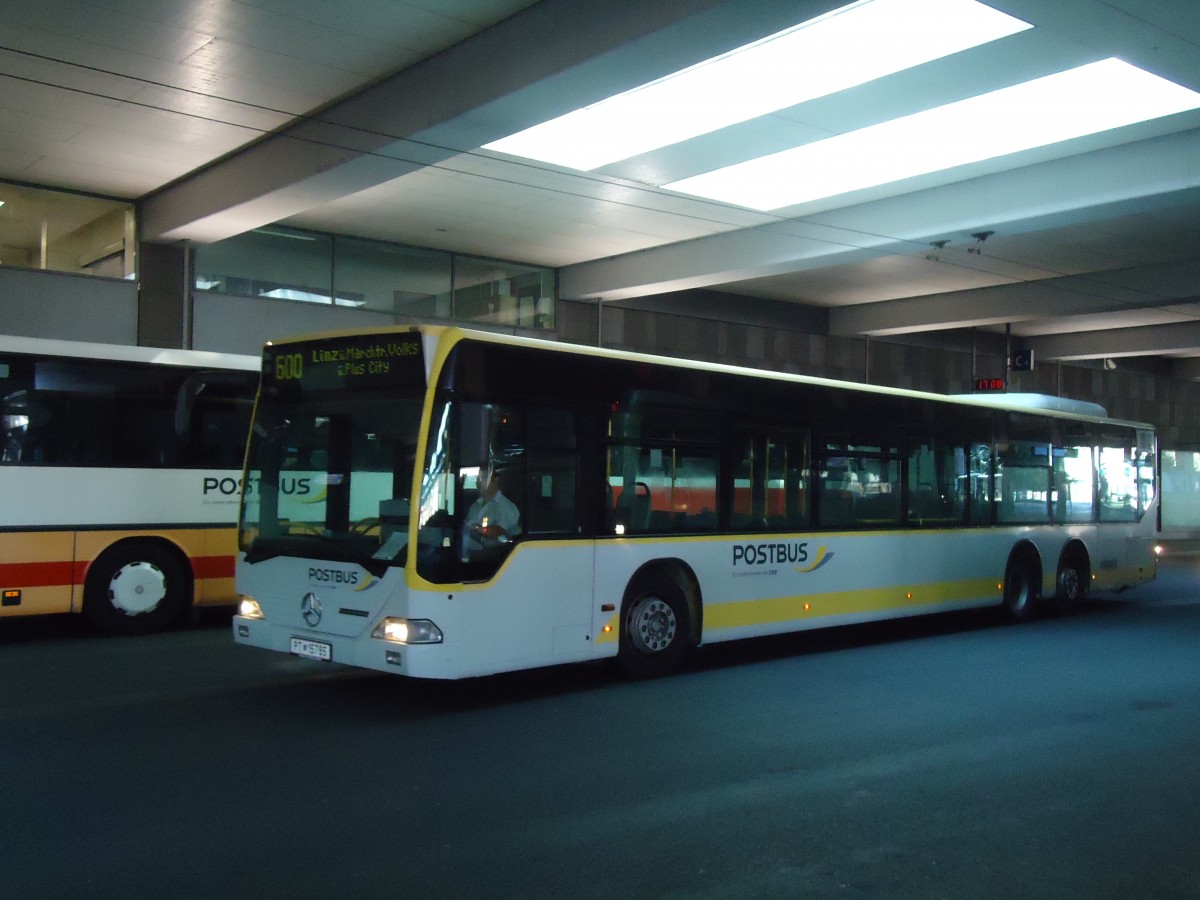 (128'547) - PostBus - PT 15'765 - Mercedes am 10. August 2010 beim Bahnhof Linz