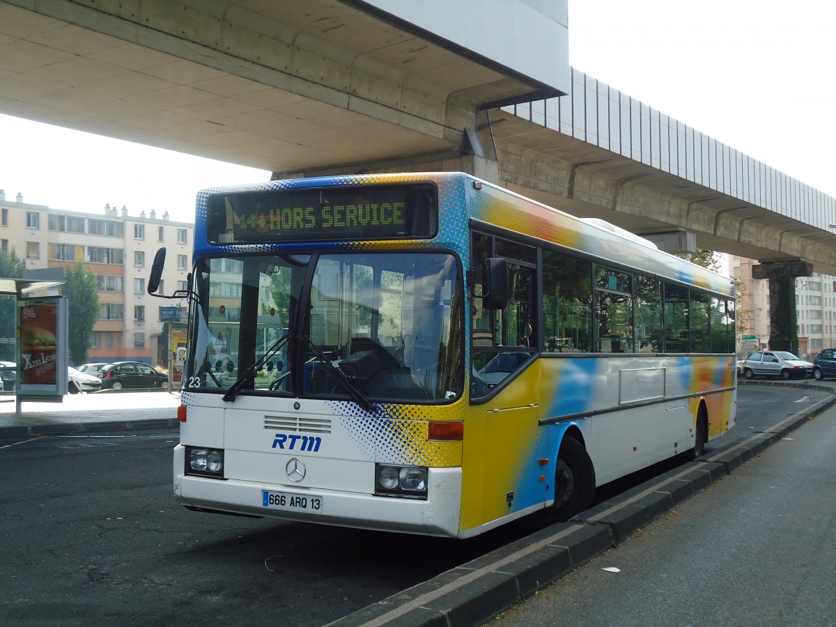 (130'547) - RTM Marseille - Nr. 23/666 ARQ 13 - Mercedes am 15. Oktober 2010 in Marseille, La Rose