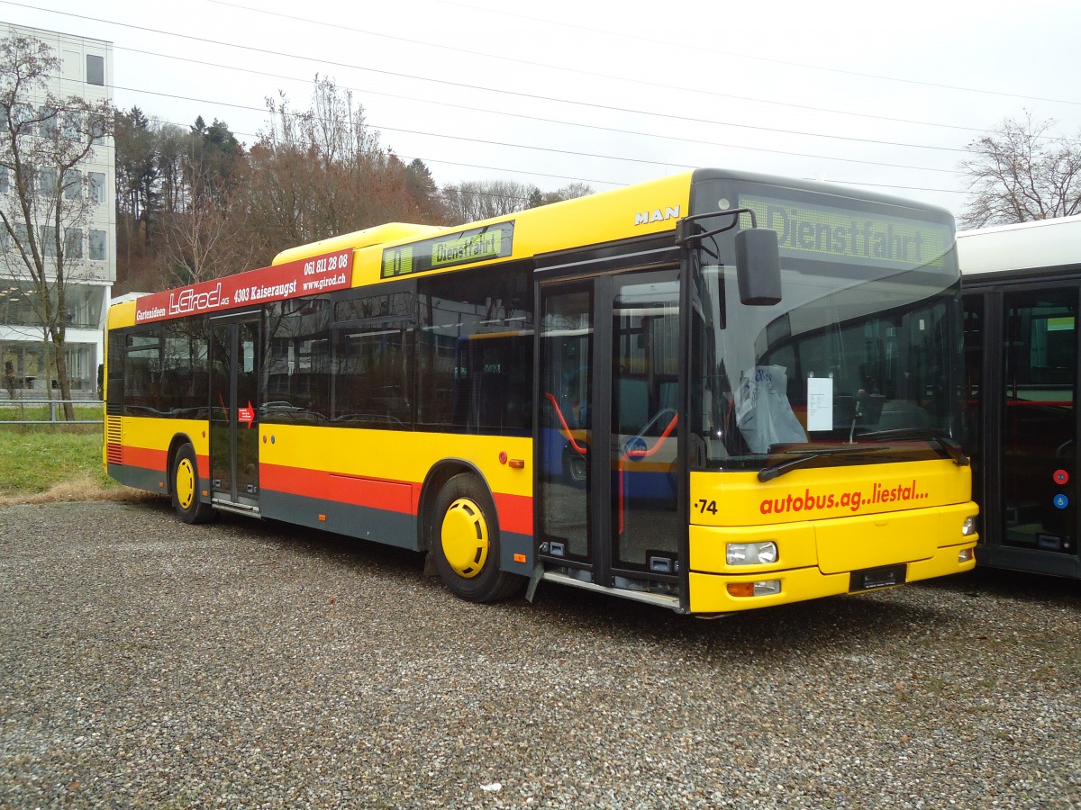 (131'018) - AAGL Liestal - Nr. 74 - MAN (ex Nr. 66) am 17. November 2010 in Kloten, EvoBus