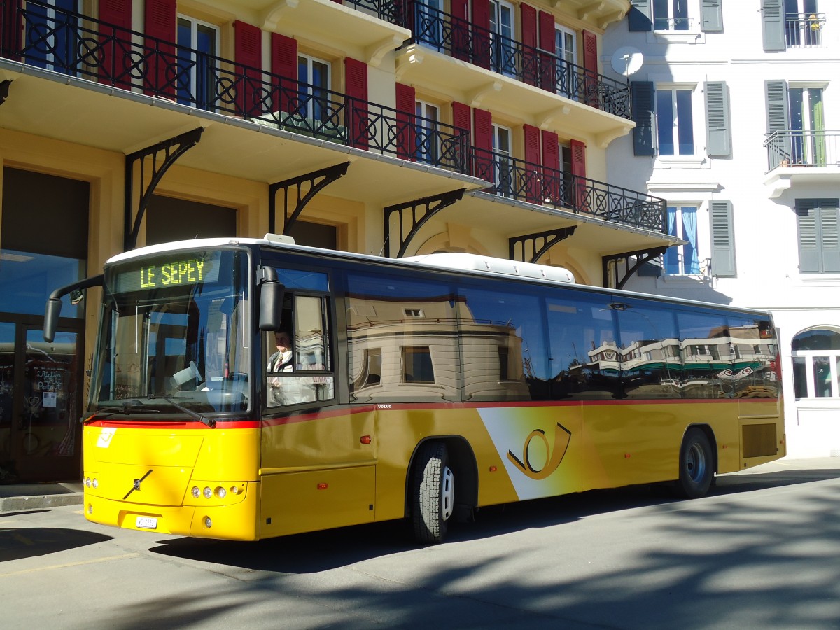 (132'493) - TPC Aigle - VD 1332 - Volvo (ex Buchard, Leytron Nr. 106) am 6. Februar 2011 beim Bahnhof Leysin-Feydey