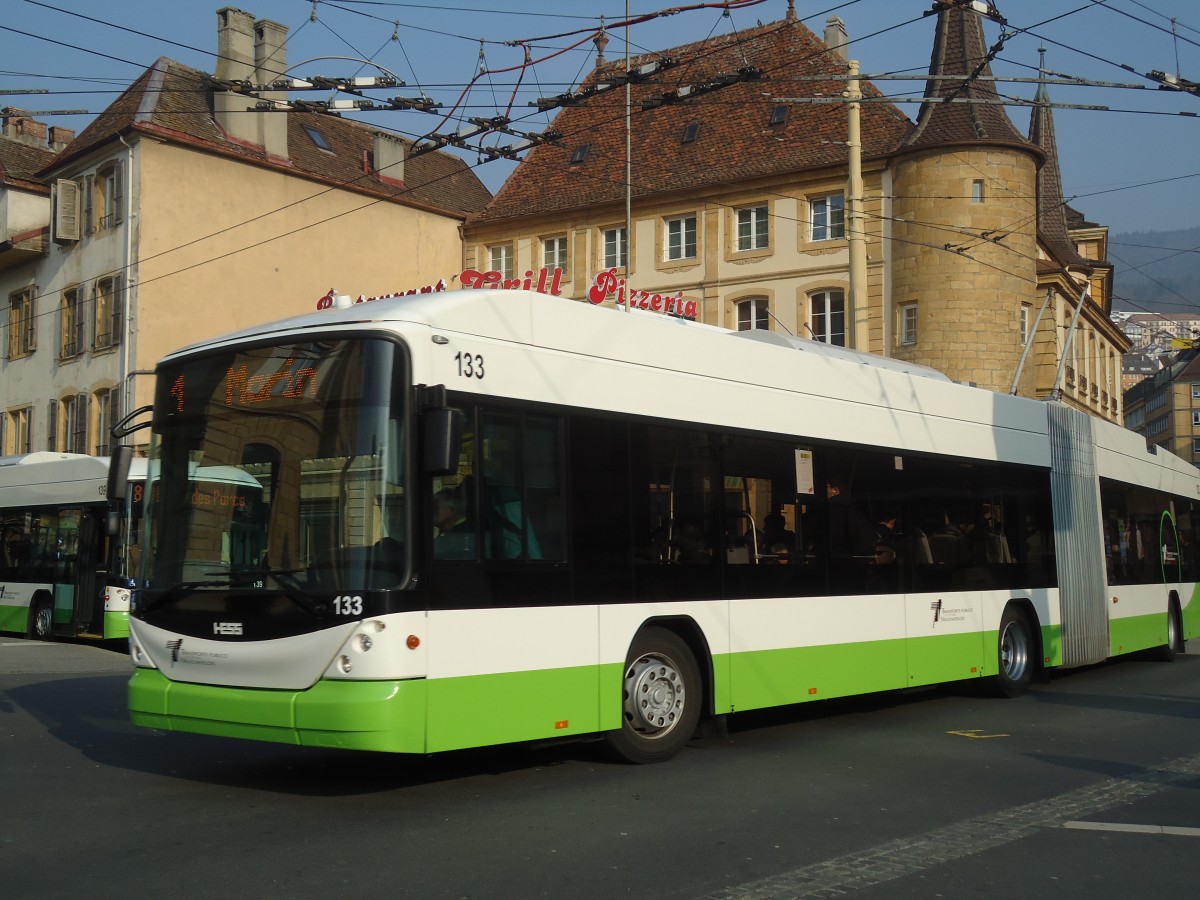 (132'737) - TN Neuchtel - Nr. 133 - Hess/Hess Gelenktrolleybus am 8. Mrz 2011 in Neuchtel, Place Pury