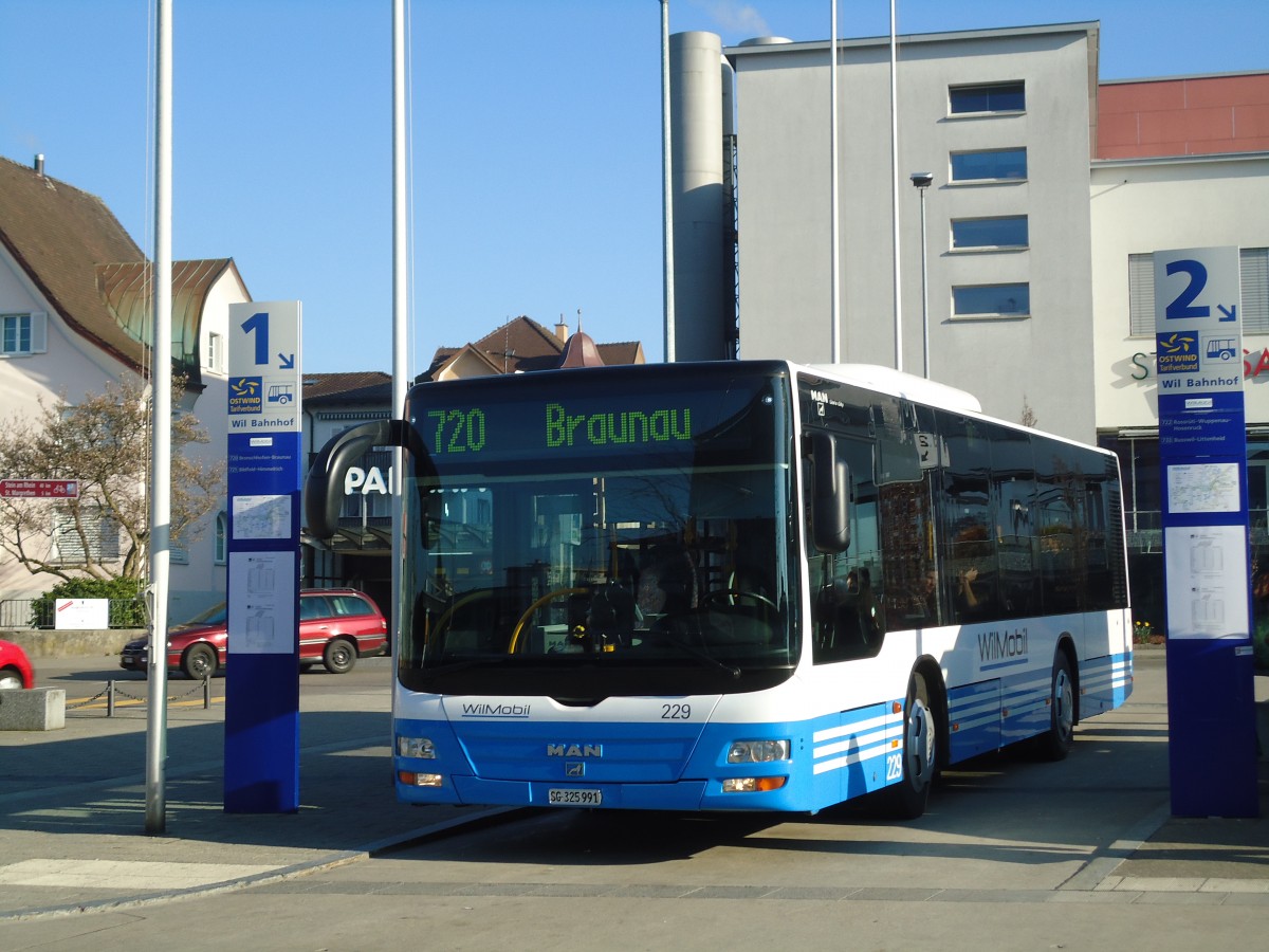 (133'151) - WilMobil, Wil - Nr. 229/BE 325'991 - MAN (ex BSW Sargans Nr. 330) am 23. Mrz 2011 beim Bahnhof Wil