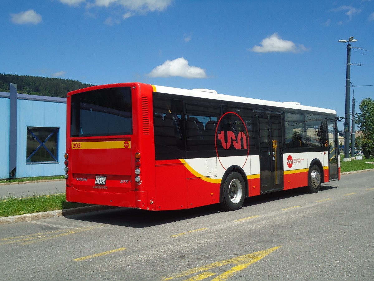 (134'996) - VR La Chaux-de-Fonds - Nr. 293/NE 113'293 - Volvo/Alfabuz am 11. Juli 2011 in La Chaux-de-Fonds, Dpt TC