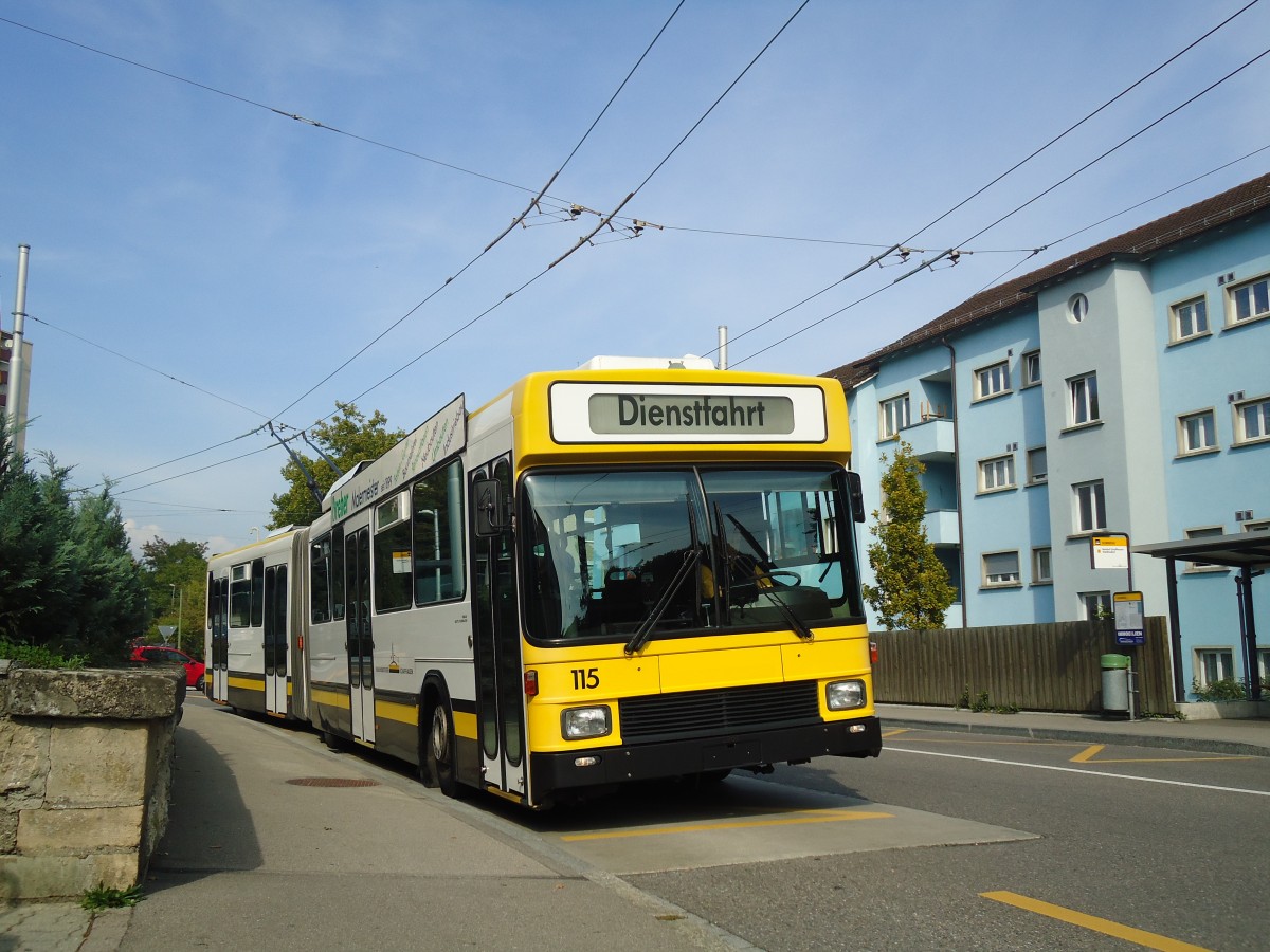 (136'156) - VBSH Schaffhausen - Nr. 115 - NAW/Hess Gelenktrolleybus am 25. September 2011 in Neuhausen, Scheidegg