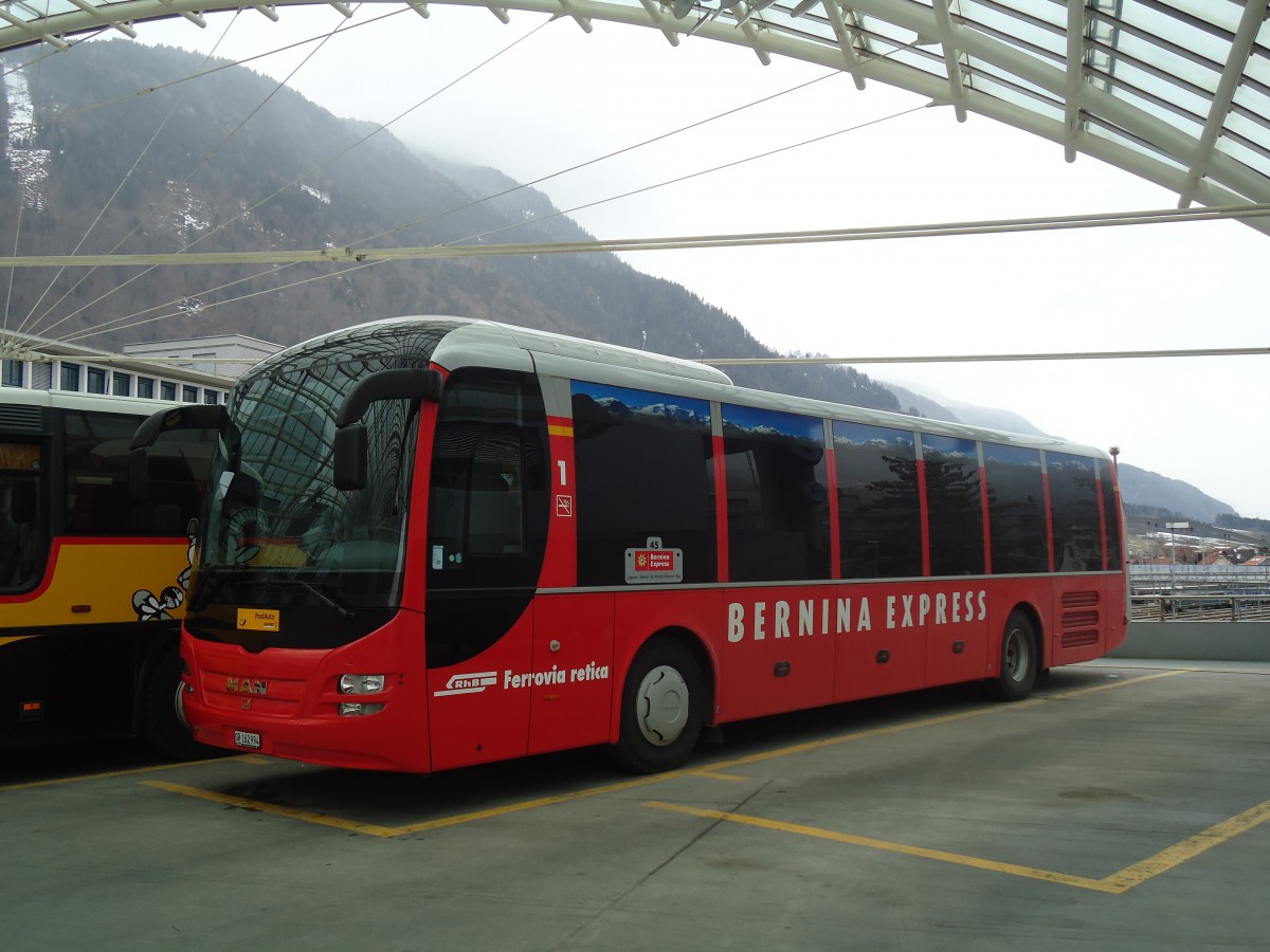 (137'851) - PostAuto Graubnden - GR 162'994 - MAN (ex GR 162'972) am 5. Mrz 2012 in Chur, Postautostation