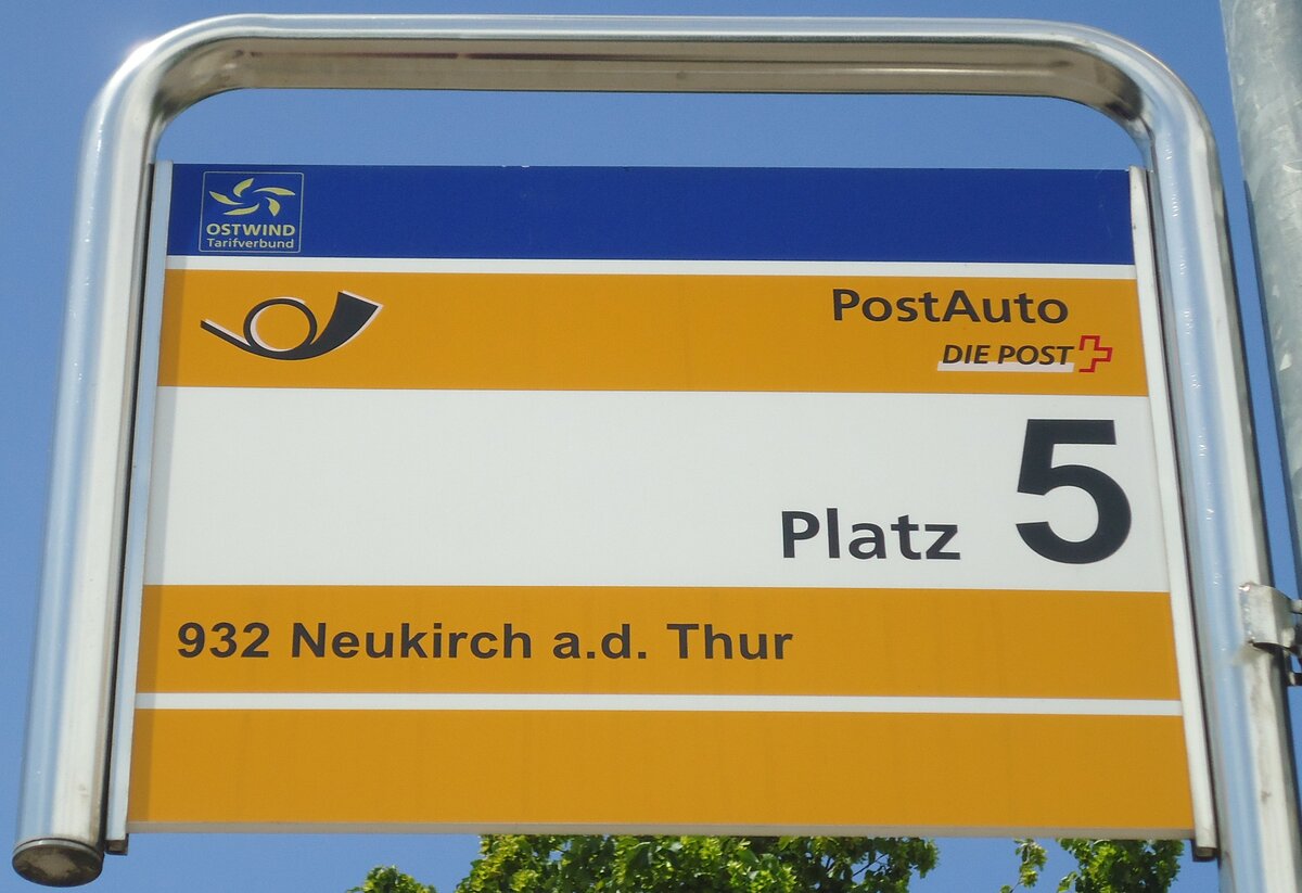 (139'130) - PostAuto-Haltestellenschild - Weinfelden, Bahnhof - am 27. Mai 2012