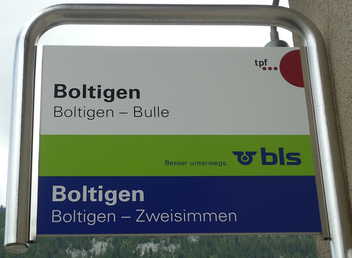 (139'350) - bls/tpf-Haltestellenschild - Boltigen, Bahnhof - am 10. Juni 2012