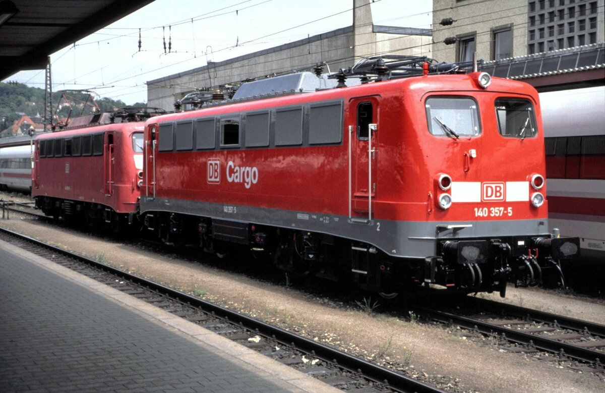 140 357-5 und 140 in Ulm am 27.05.1998.