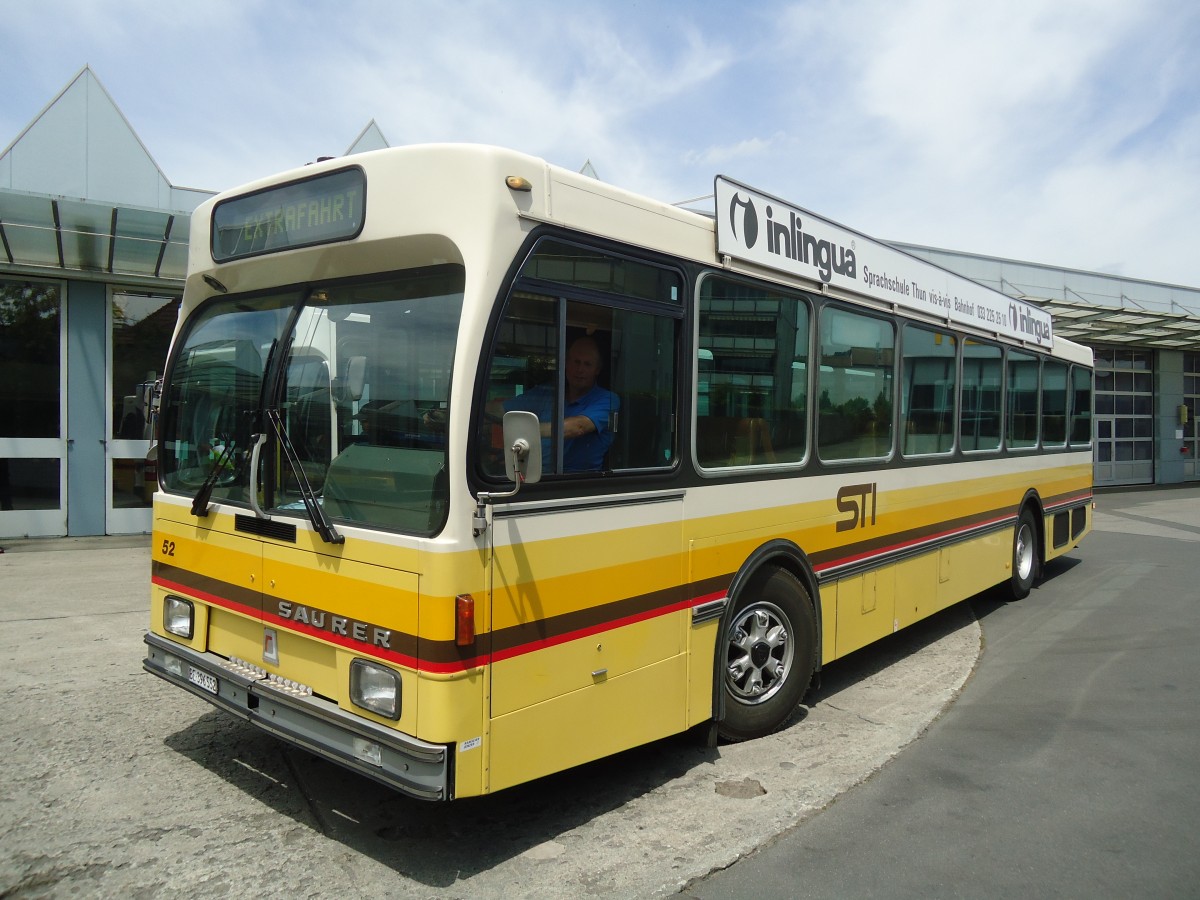 (140'063) - STI Thun - Nr. 52/BE 396'552 - Saurer/R&J am 24. Juni 2012 in Thun, Garage