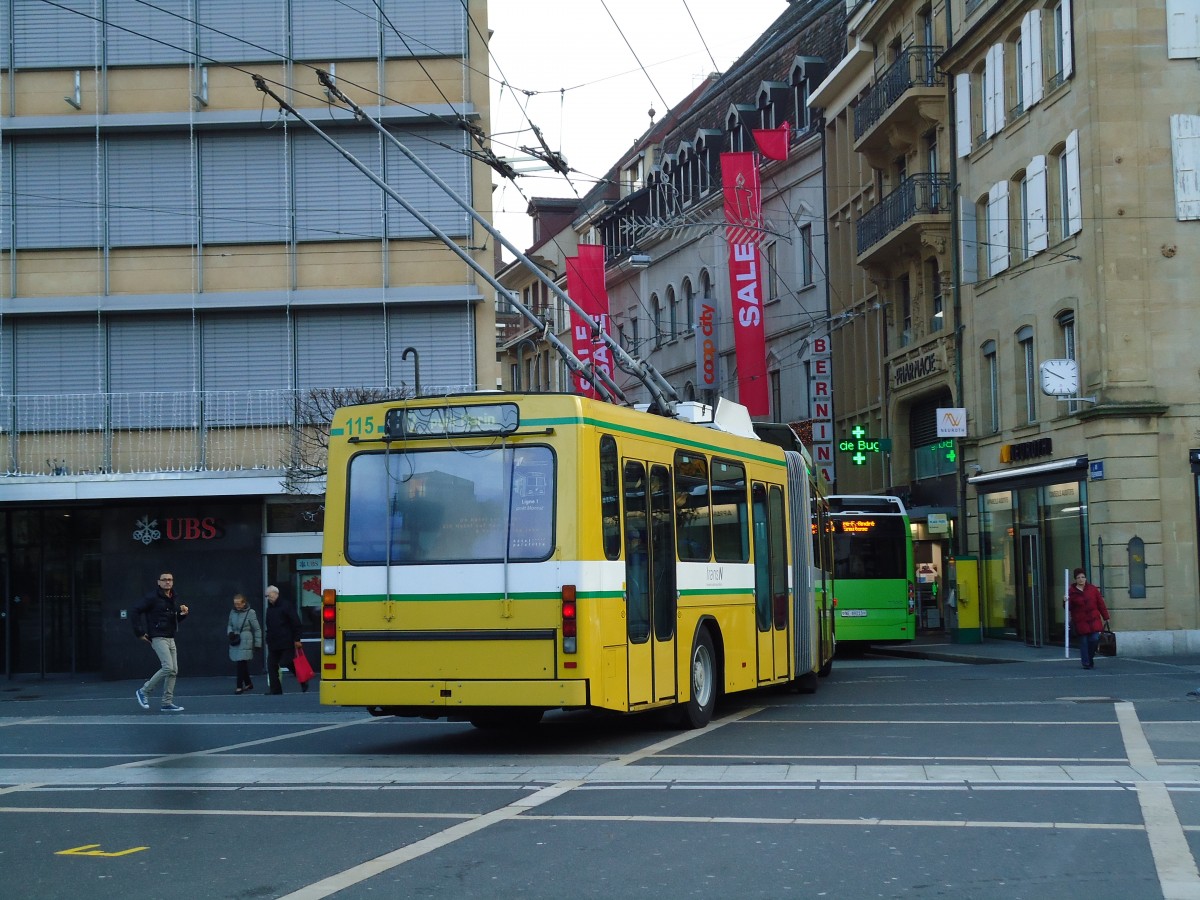 (142'737) - transN, La Chaux-de-Fonds - Nr. 115 - NAW/Hess Gelenktrolleybus (ex TN Neuchtel Nr. 115) am 29. Dezember 2012 in Neuchtel, Place Pury