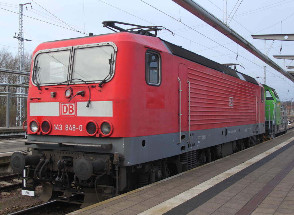 143 848-0+650 114-8 im Rostocker Hbf am 13.12.2014