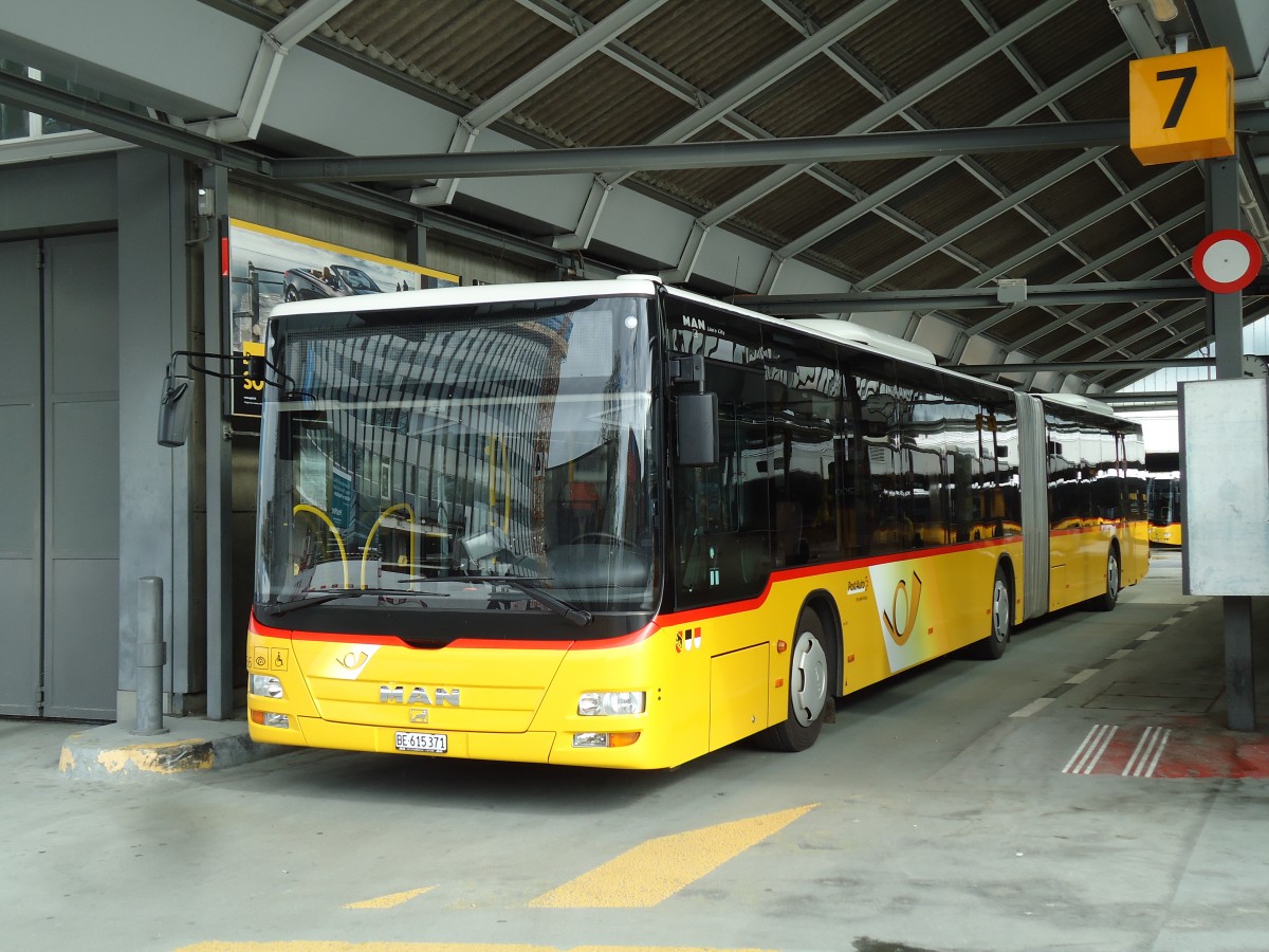 (143'954) - PostAuto Bern - Nr. 666/BE 615'371 - MAN am 9. Mai 2013 in Bern, Postautostation