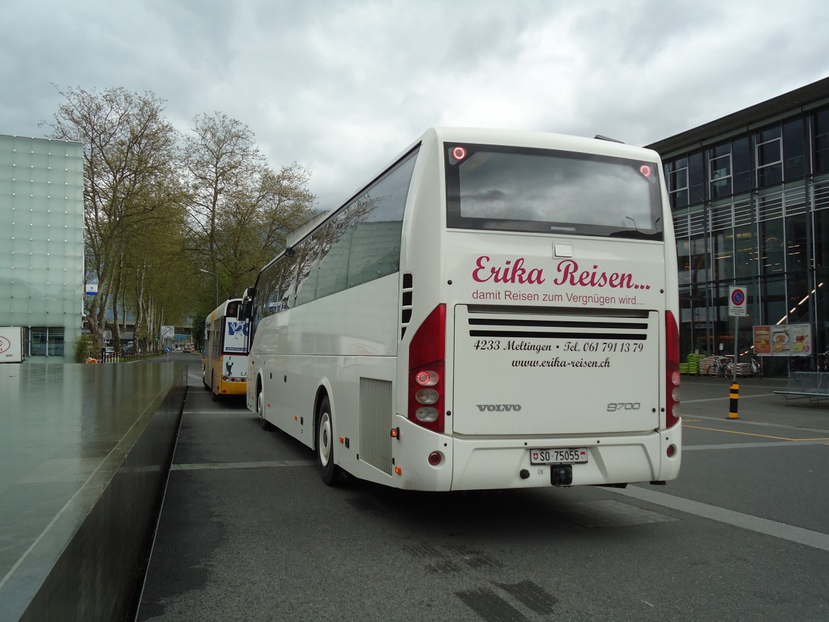 (144'081) - Erika-Reisen, Meltingen - SO 75'055 - Volvo am 11. Mai 2013 beim Bahnhof Interlaken Ost