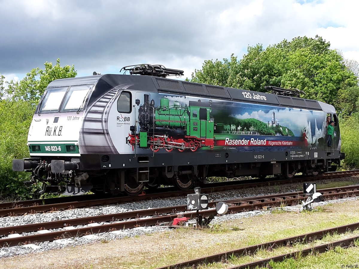 145 023-6 beim Bahnhofsfest in Putbus.