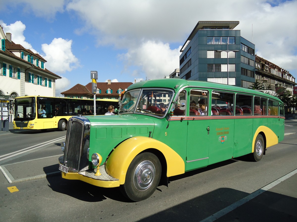 (145'511) - STI Thun - Nr. 15/BE 26'776 - Saurer/Gangloff (ex AvH Heimenschwand Nr. 5) am 30. Juni 2013 beim Bahnhof Thun