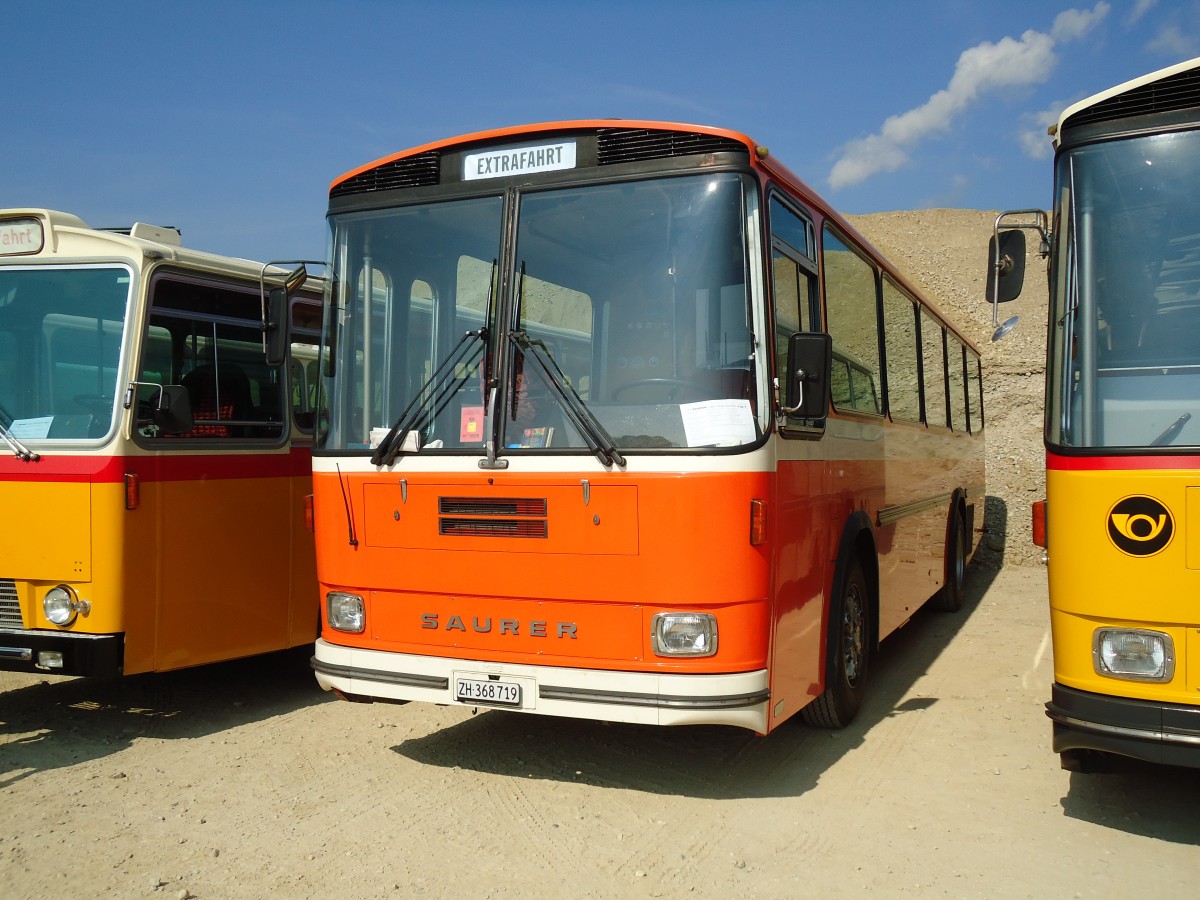 (146'561) - Mangold, Oberengstringen - ZH 368'719 - Saurer/Hess (ex RhV Altsttten Nr. 45) am 31. August 2013 in Niederbipp, Saurertreffen