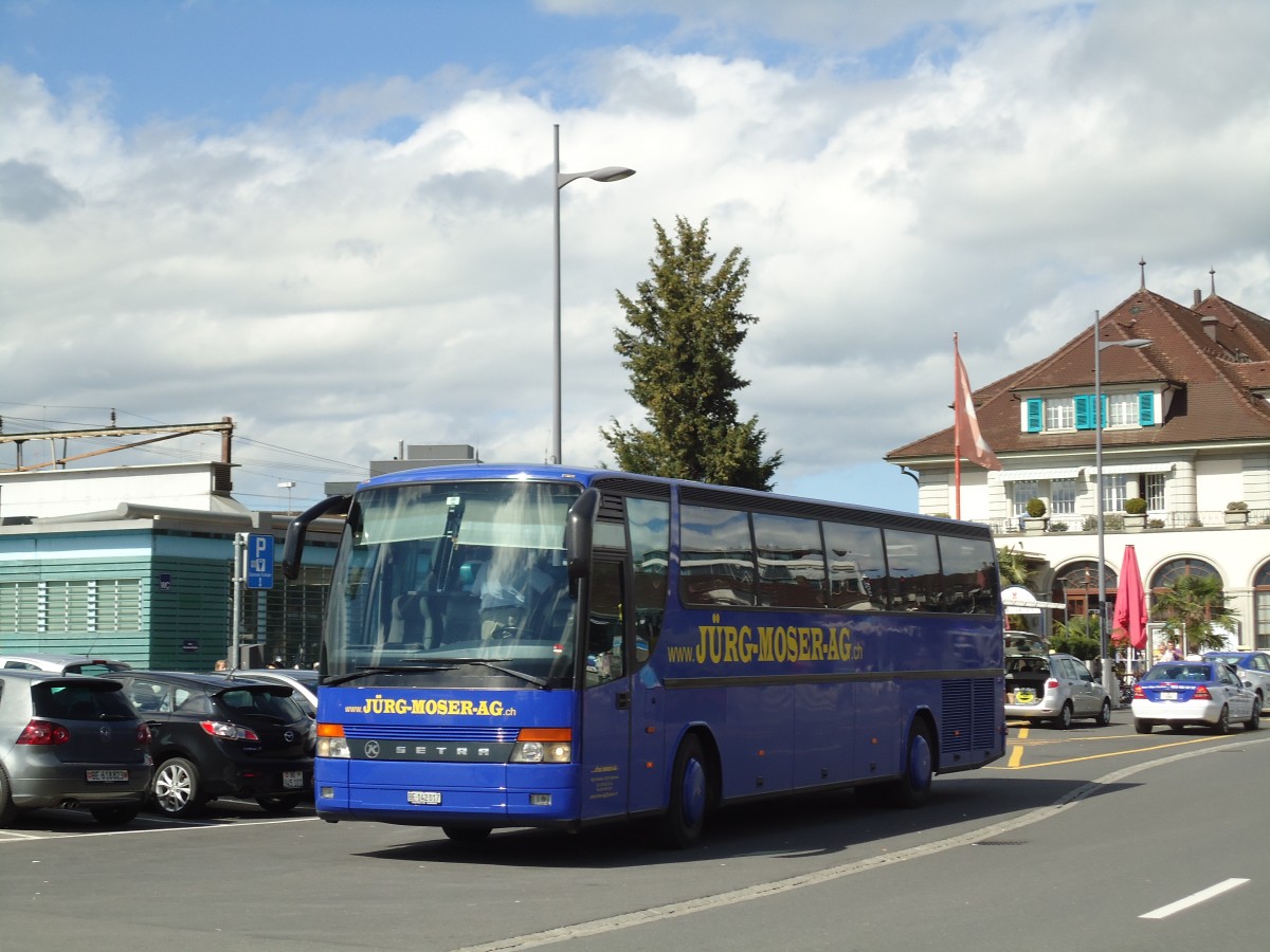 (147'090) - Moser, Teuffenthal - BE 142'017 - Setra (ex BE 336'192; ex AutoPostale Ticino-Moesano; ex P 26'001; ex Barenco, Faido) am 9. September 2013 beim Bahnhof Thun