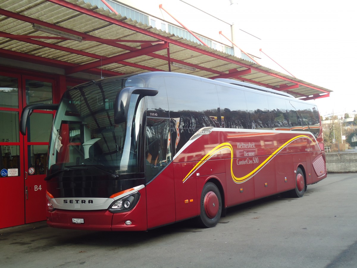 (148'363) - EvoBus, Kloten - ZH 427'200 - Setra am 22. Dezember 2013 in Kloten, EvoBus