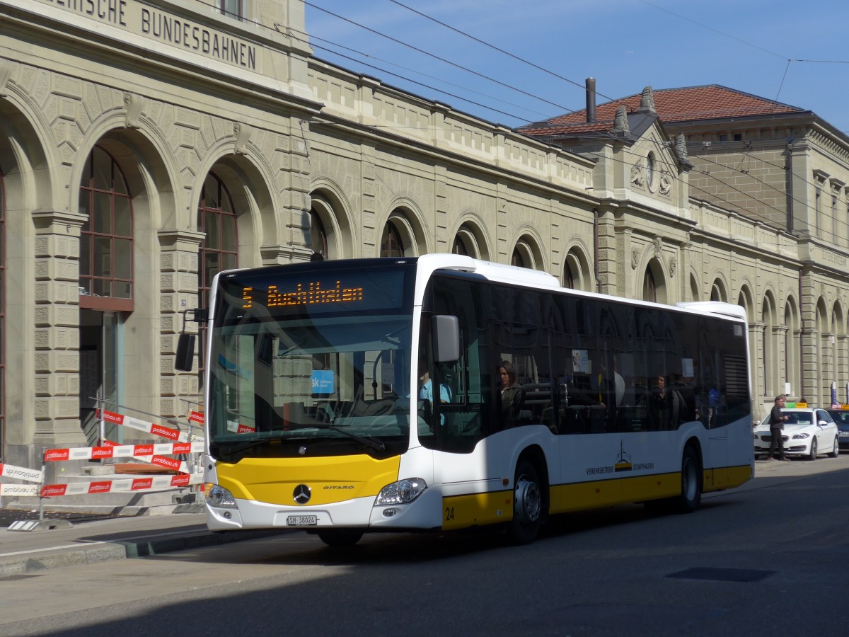 (149'414) - VBSH Schaffhausen - Nr. 24/SH 38'024 - Mercedes am 29. Mrz 2014 beim Bahnhof Schaffhausen