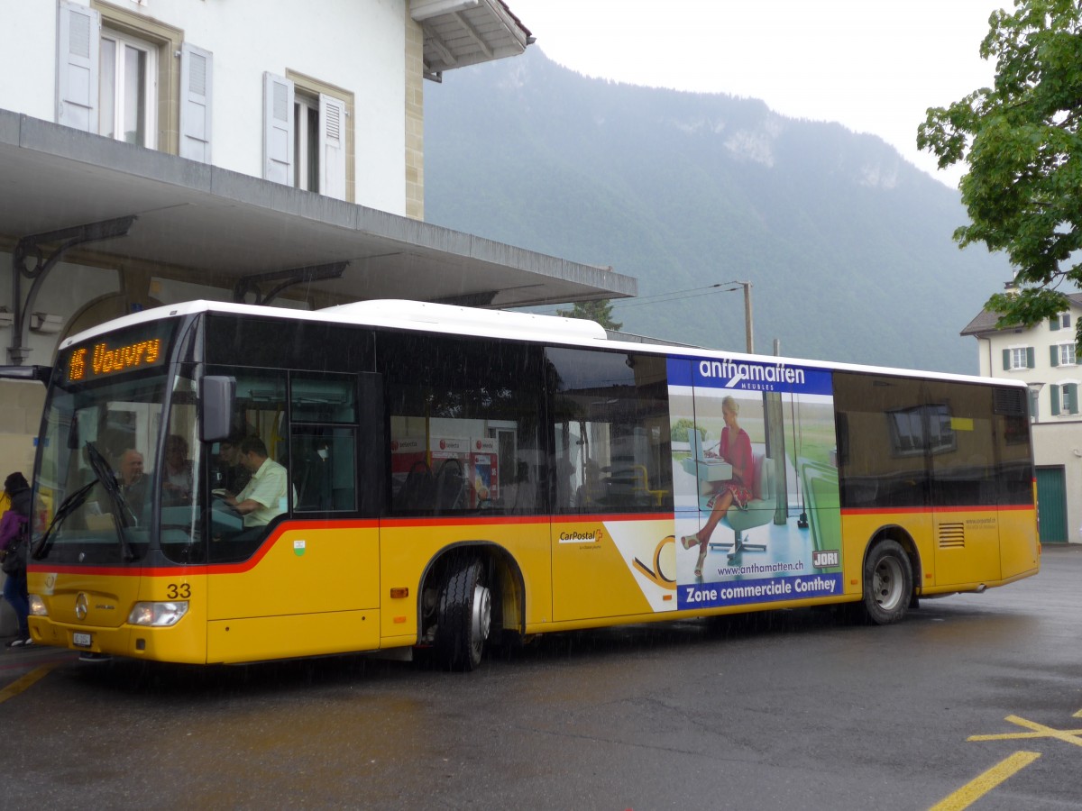 (150'898) - MOB Montreux - Nr. 33/VD 1054 - Mercedes am 26. Mai 2014 beim Bahnhof Villeneuve