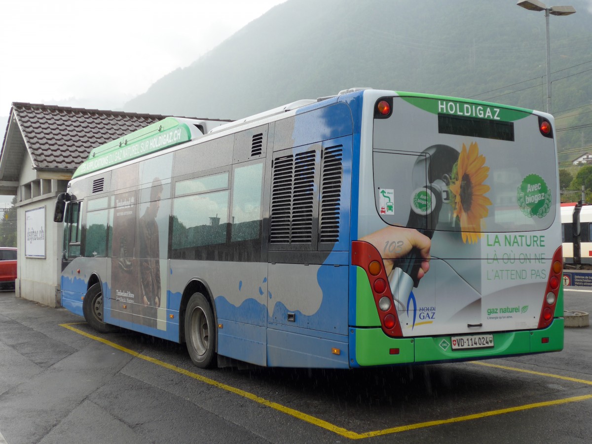 (150'901) - VMCV Clarens - Nr. 103/VD 114'024 - Van Hool am 26. Mai 2014 beim Bahnhof Villeneuve