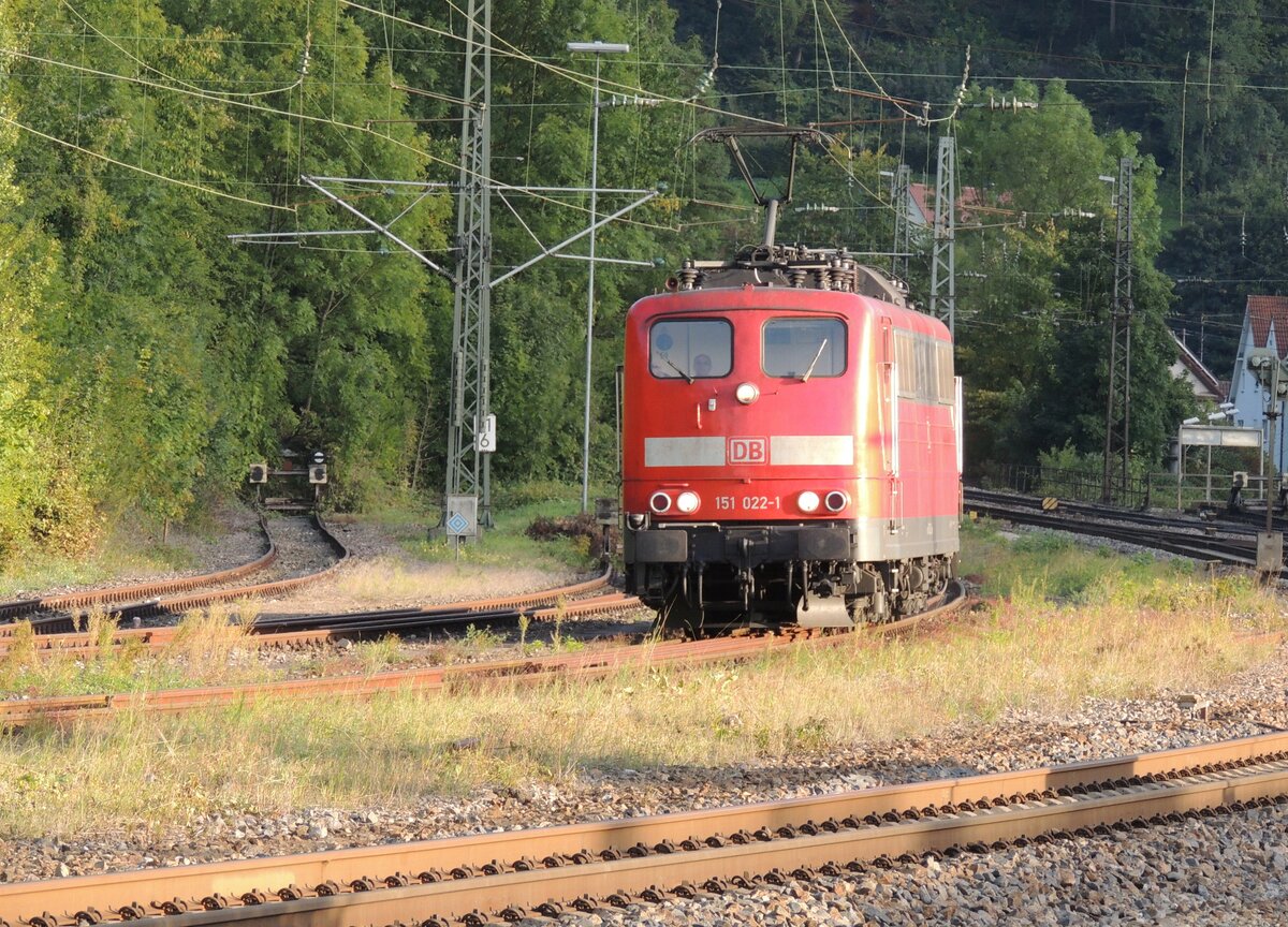 151 022-1 in Geislingen Steige am 20.09.2012.